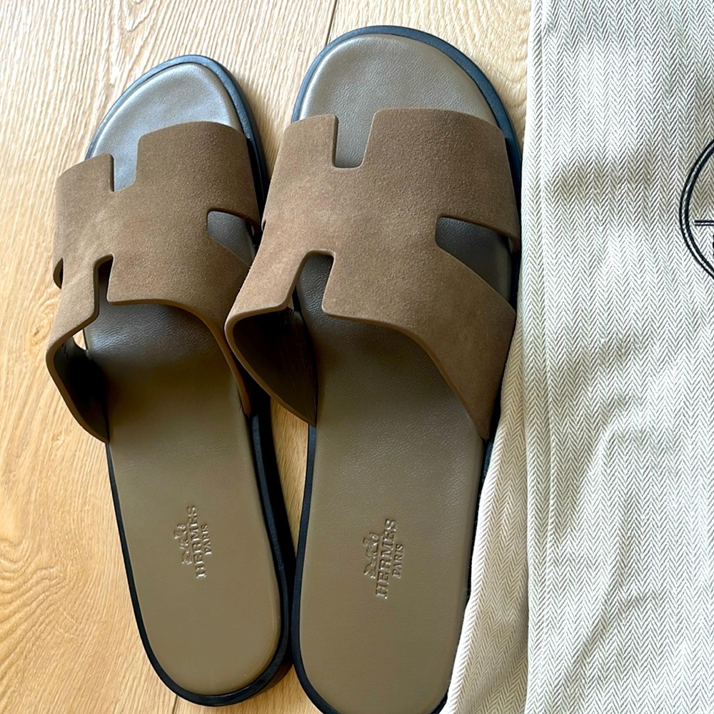 Hermès Izmir Sandals - Brown/ Taupe Suede